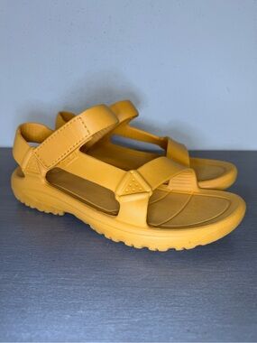 Teva Hurricane Drift Strappy Sandals Womens 10 Waterproof Open Outdoor Mustard